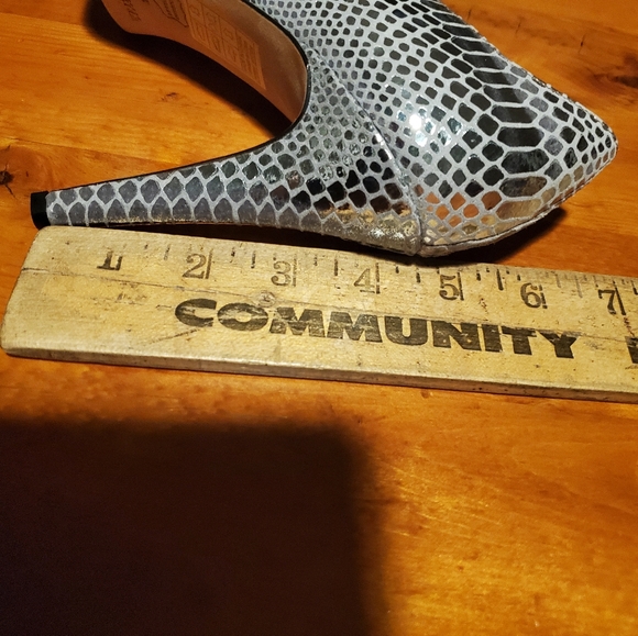 White House Black Market Silver Snakeskin Heels - Picture 7 of 8